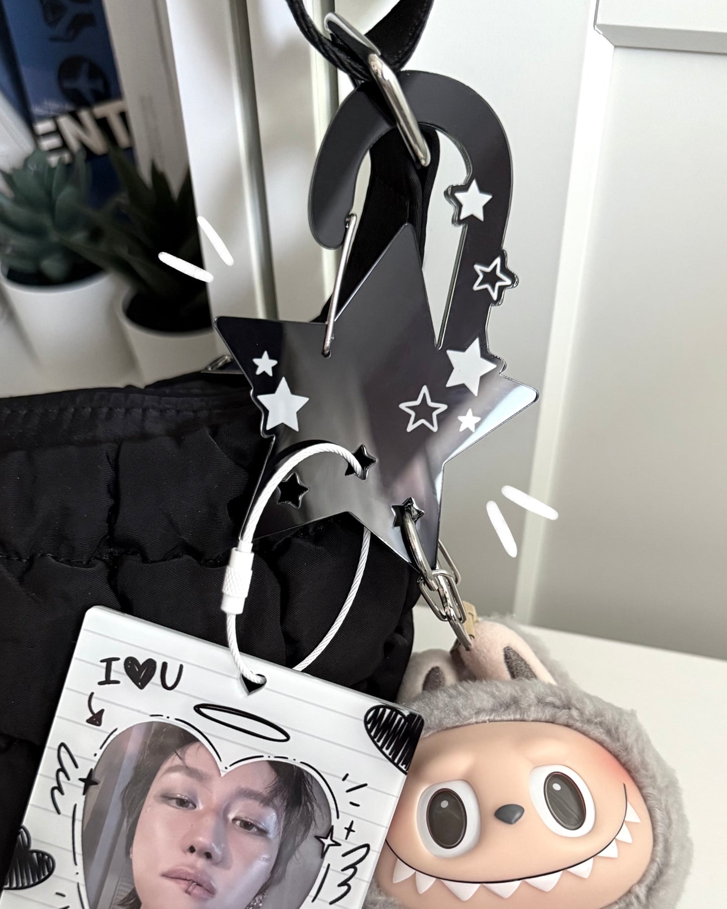 Star Locket Carabiner